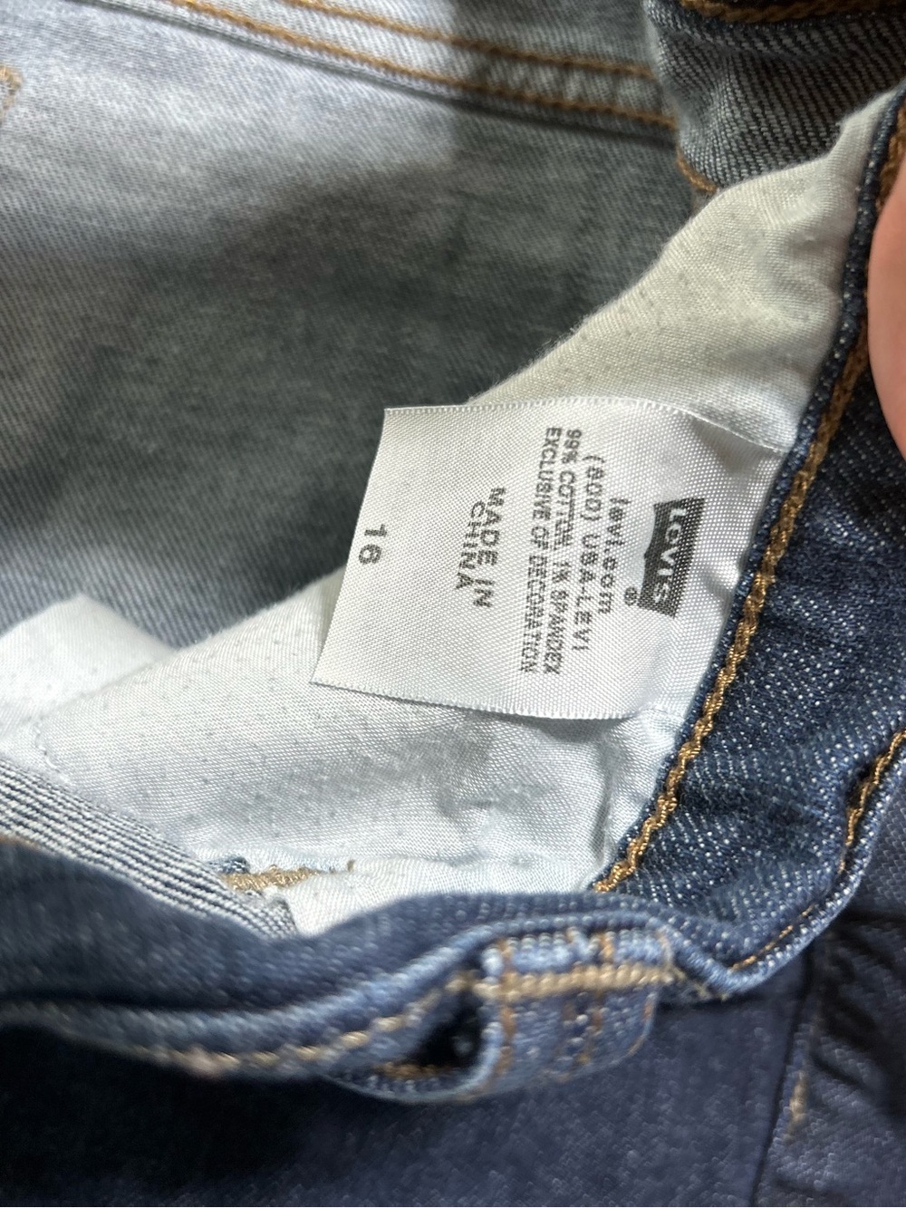 Women’s Levis 515 Shorts Dark Wash Size 16 - Picture 3 of 7